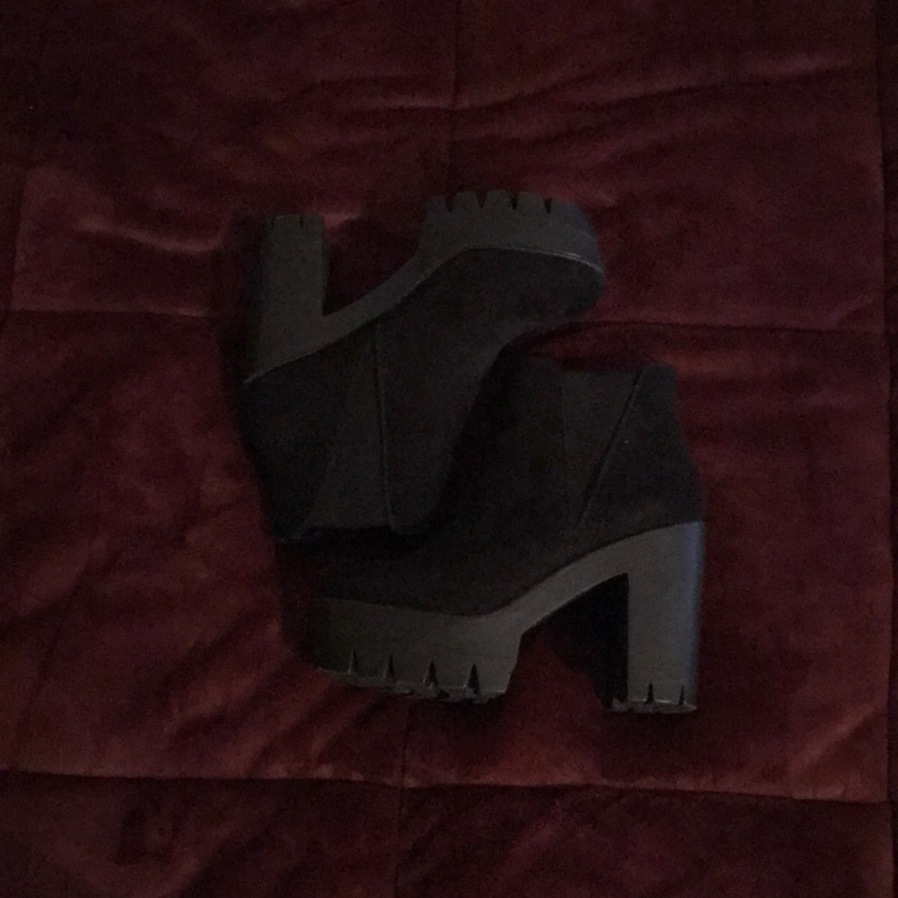 Black Boots